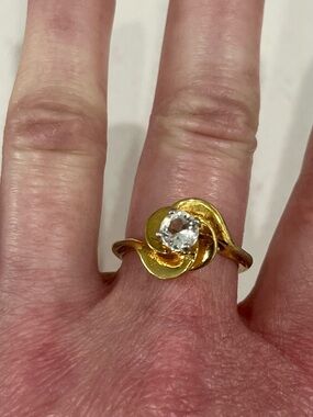 Vintage 1960s–70s Modernist Swirl Ring Crystal Solitaire 18K HGE Size 7.75